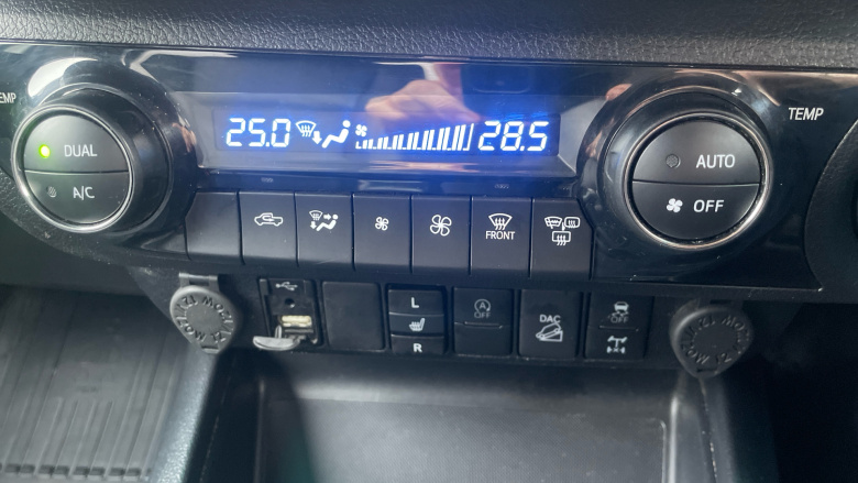 Toyota Hilux Diesel Invincible X D/Cab Pick Up 2.8 D-4D Auto